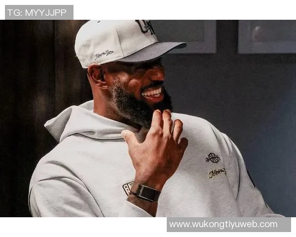 巴克利称詹姆斯为历史第三人不忍目睹其职业生涯末期的挣扎与困境